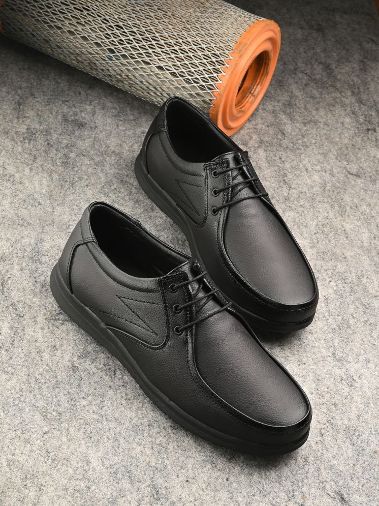     			Bucik Black Men's Derby Formal Shoes