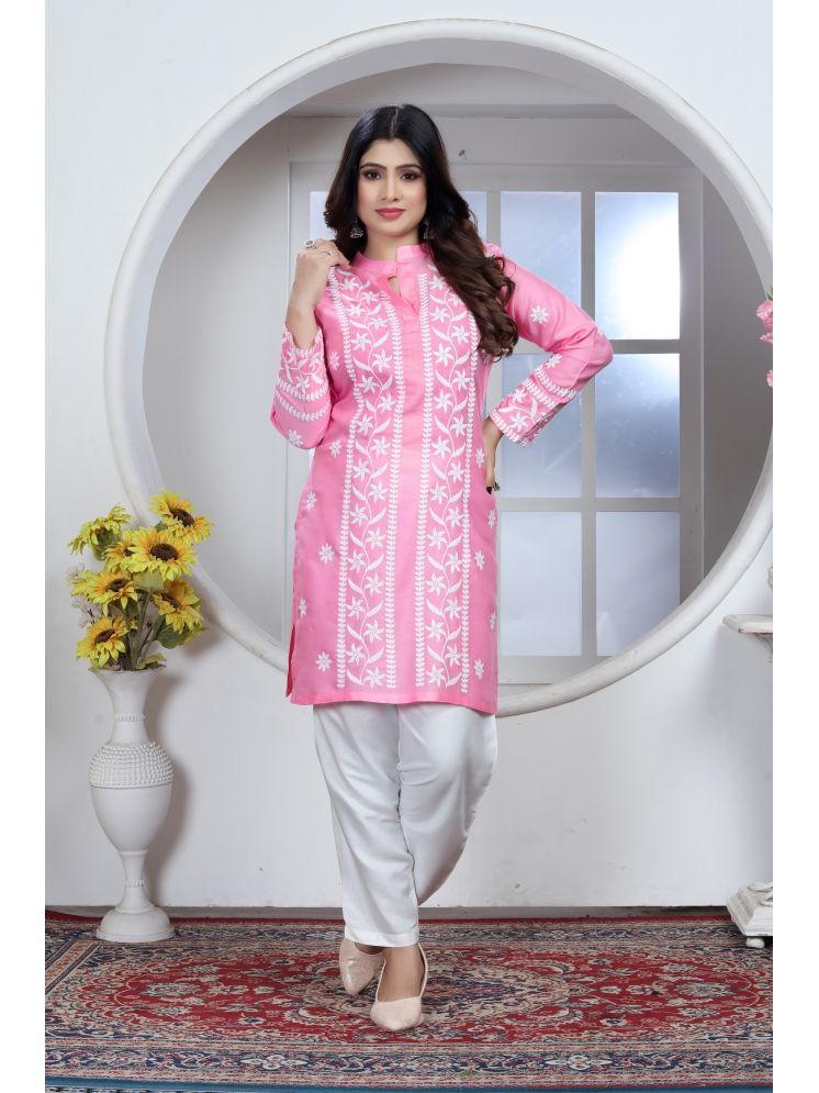     			JULEE Rayon Embroidered Straight Women's Kurti - Pink ( Pack of 1 )