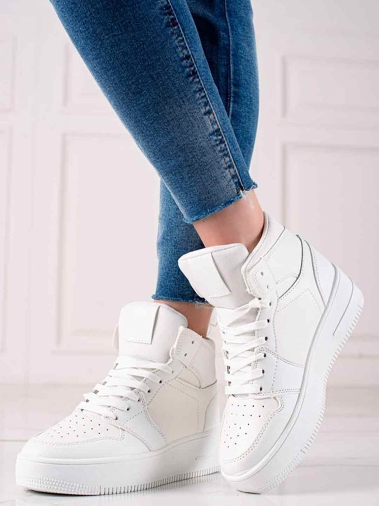     			Stylestry White Women's Sneakers