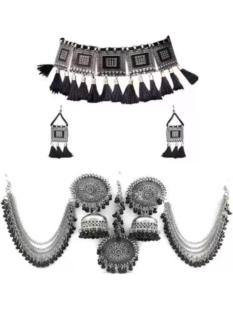     			Samridhi DC Silver Alloy Necklace Set ( Pack of 1 )