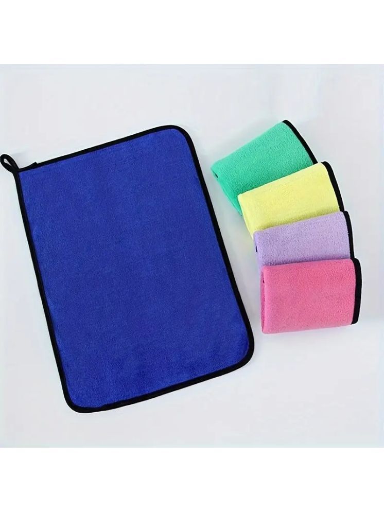     			PROGIENCE Multicolor 500 GSM Microfiber Cloth For Automobile ( Pack of 3 )