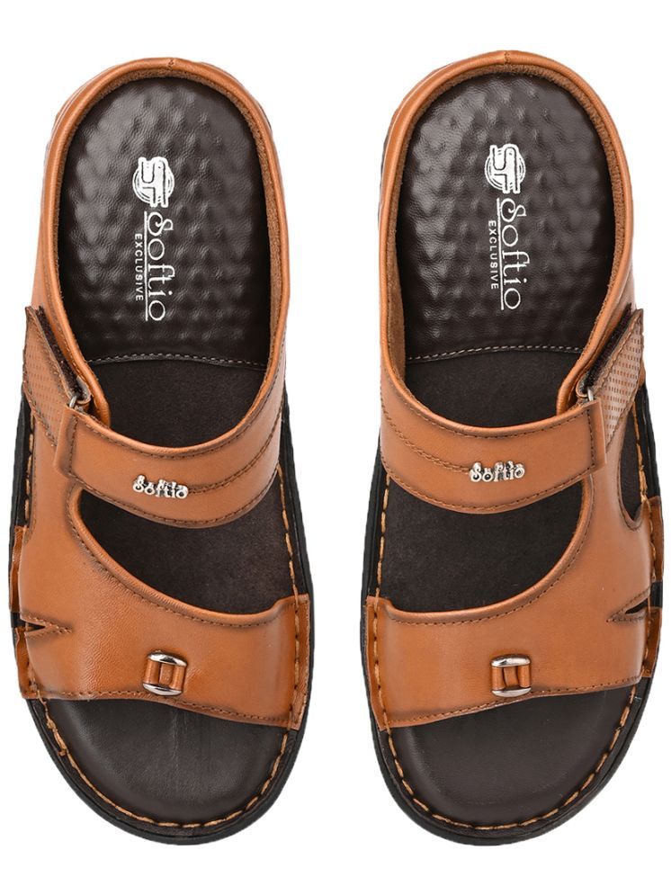     			softio Tan Men's Leather Slipper