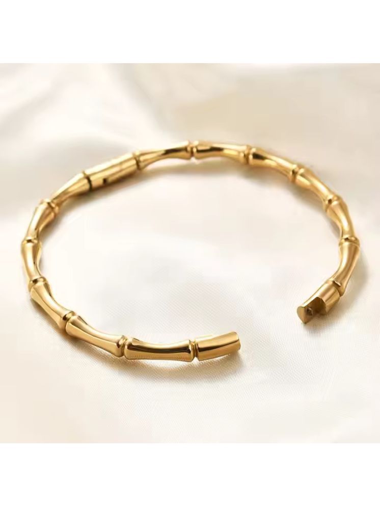     			Thrillz Gold Cuff ( Pack of 1 )