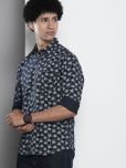 The Indian Garage Co Men Navy Blue & White Printed Pure Cotton Casual Shirt