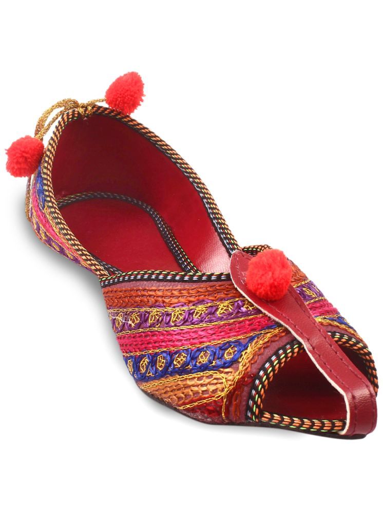     			rajeraj Multicolor Women's Mojaris