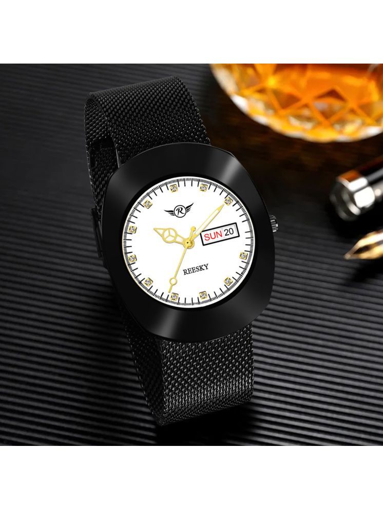     			REESKY Black Brass Analog Men's Watch