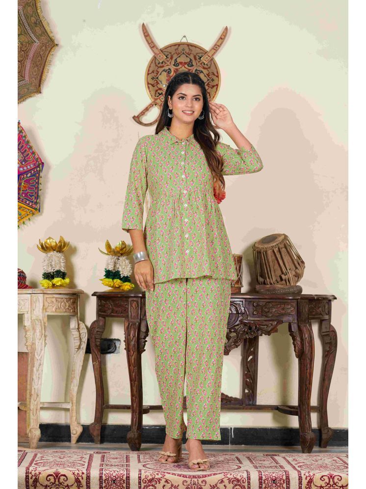     			Yash Gallery Rayon Printed Shirt Style Women's Kurti - Green ( Pack of 1 )